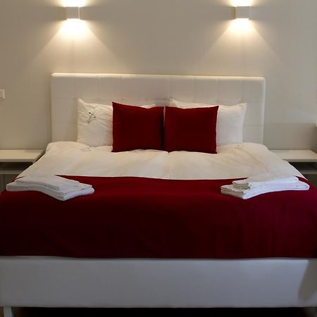 Graystone Guesthouse Sandgerthi Экстерьер фото