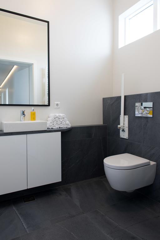Graystone Guesthouse Sandgerthi Экстерьер фото